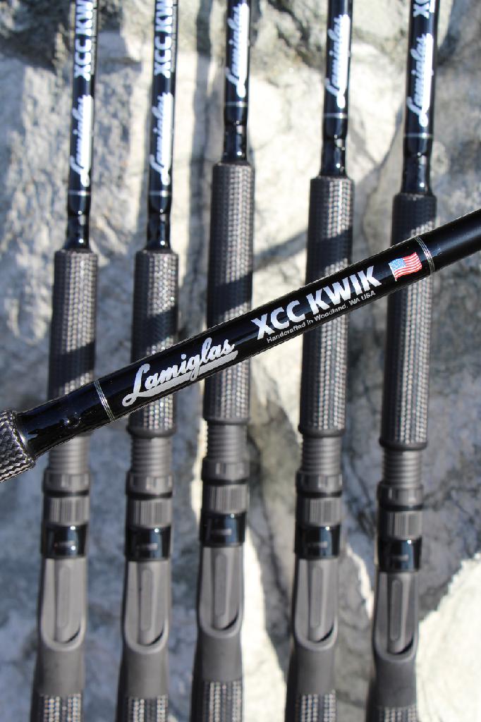 L/GLAS XCC903GH SAL KWIK CAST ROD 9'MH KWIK SERIES 10-20#LINE 2PC GRAPH HANDLE